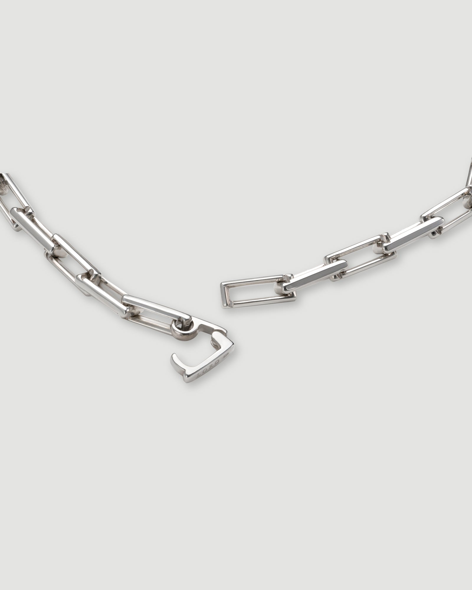 L bracelet 01