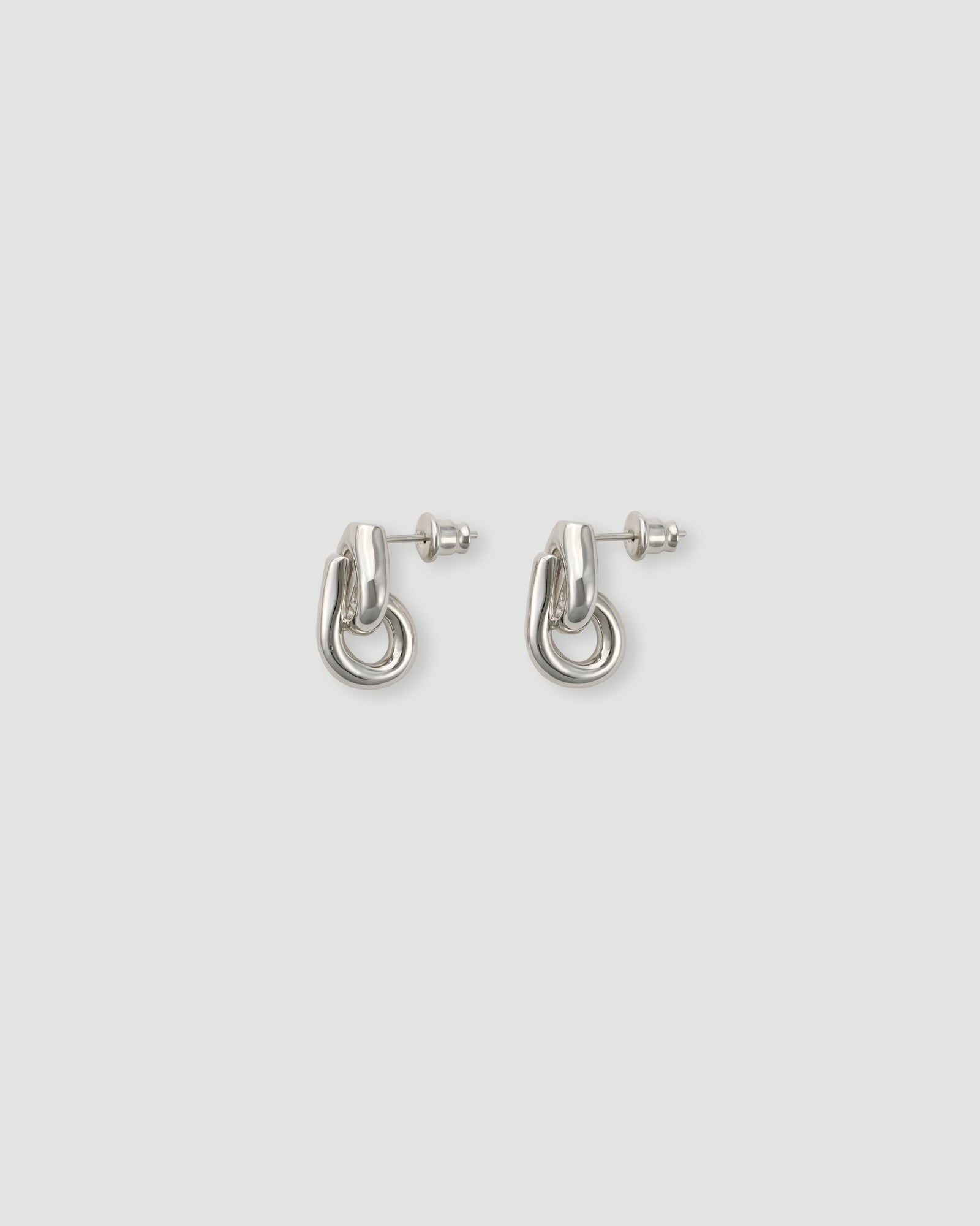 01M pierce 02
