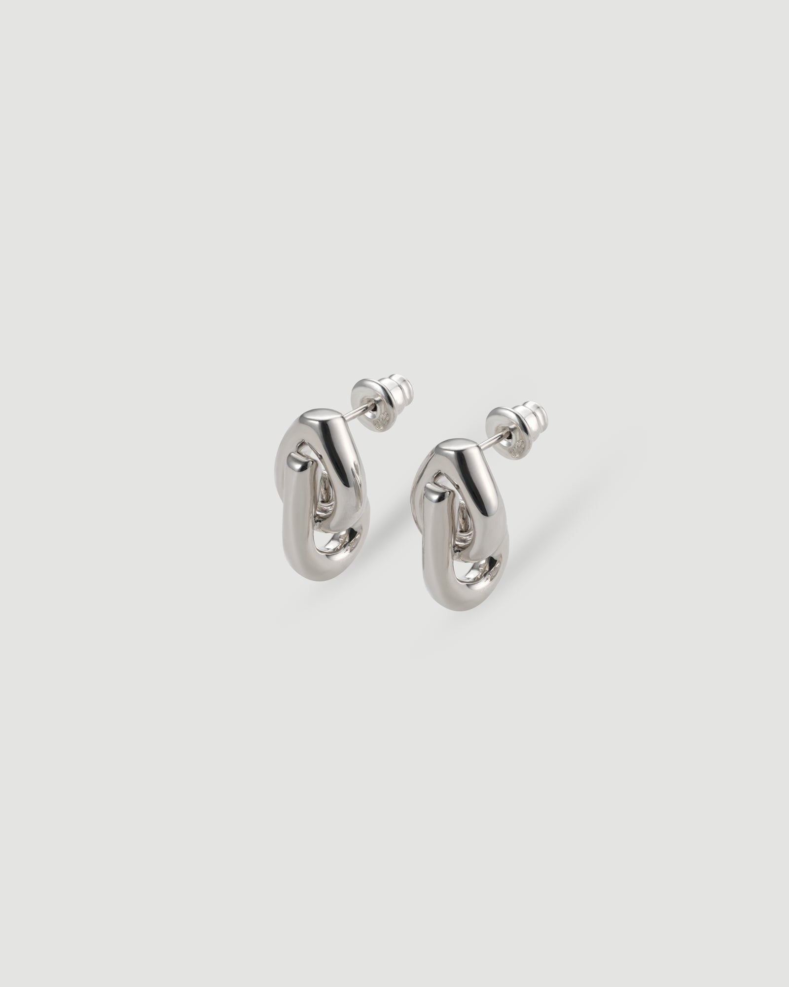 01M pierce 02