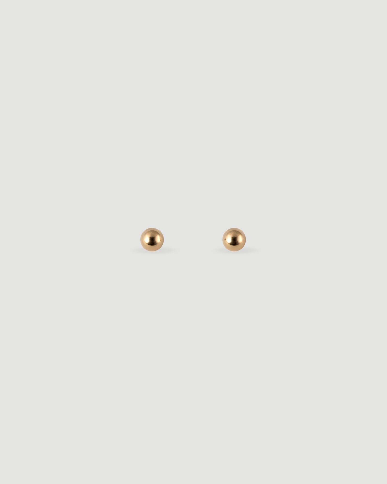 K18 round pierce S