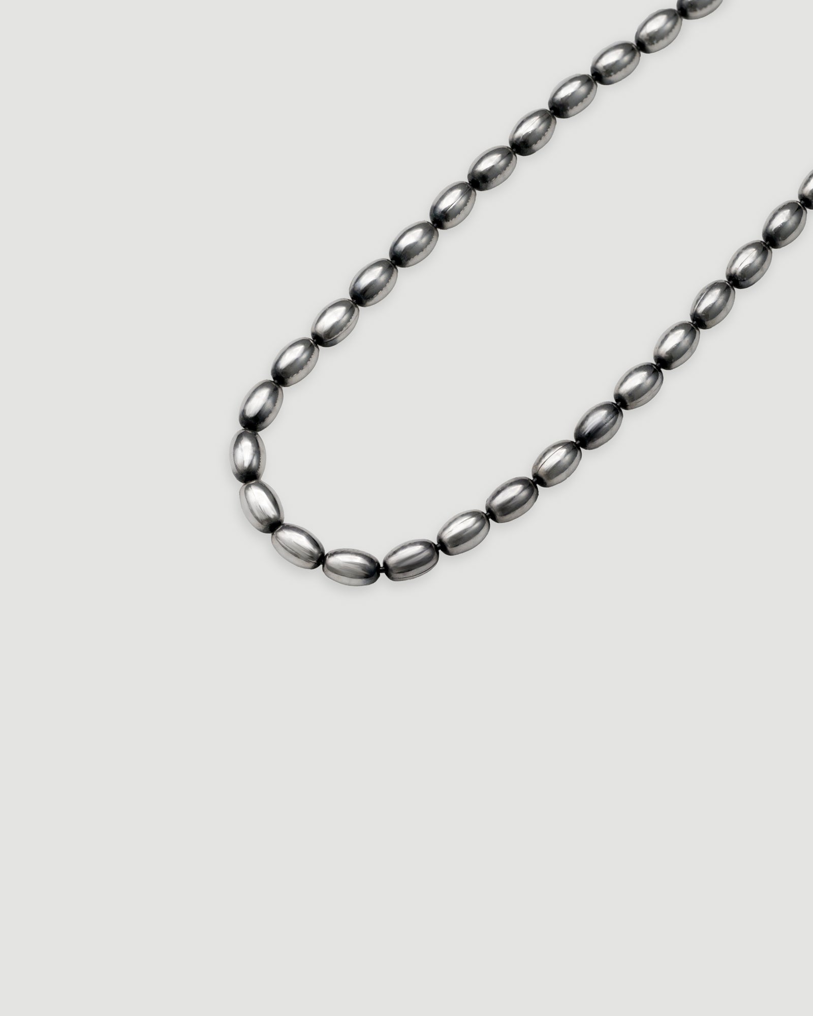 P necklace 01