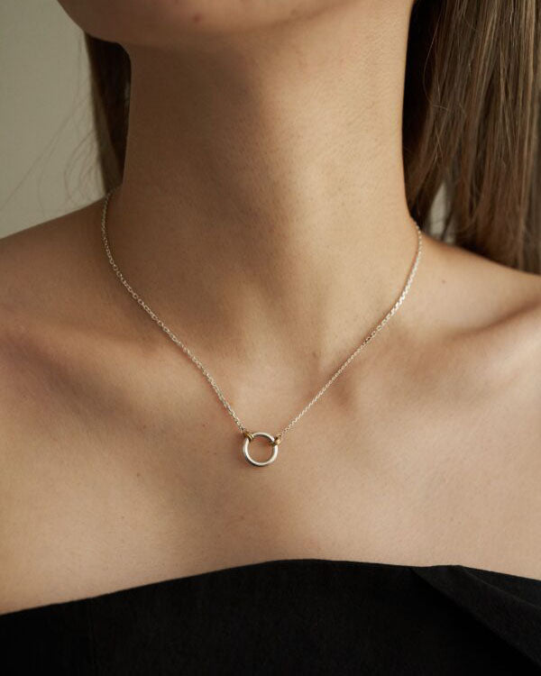 loop necklace 01 wws