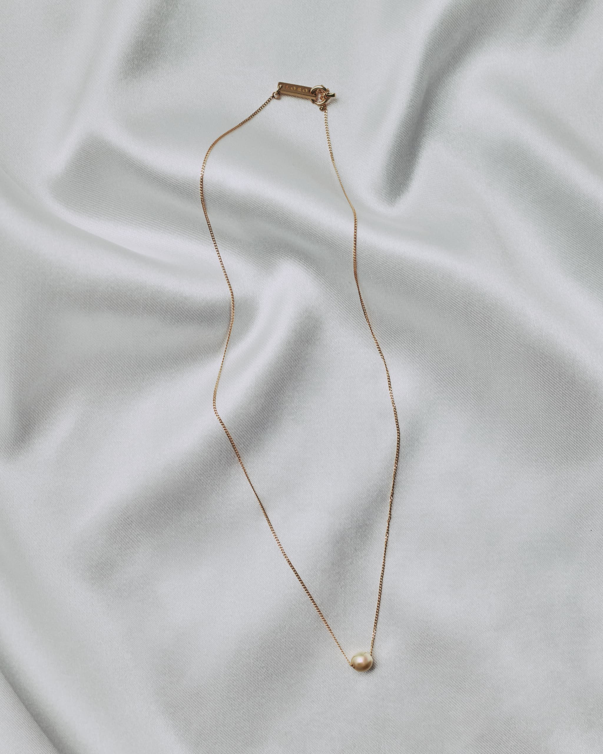 LO necklace 02 K18